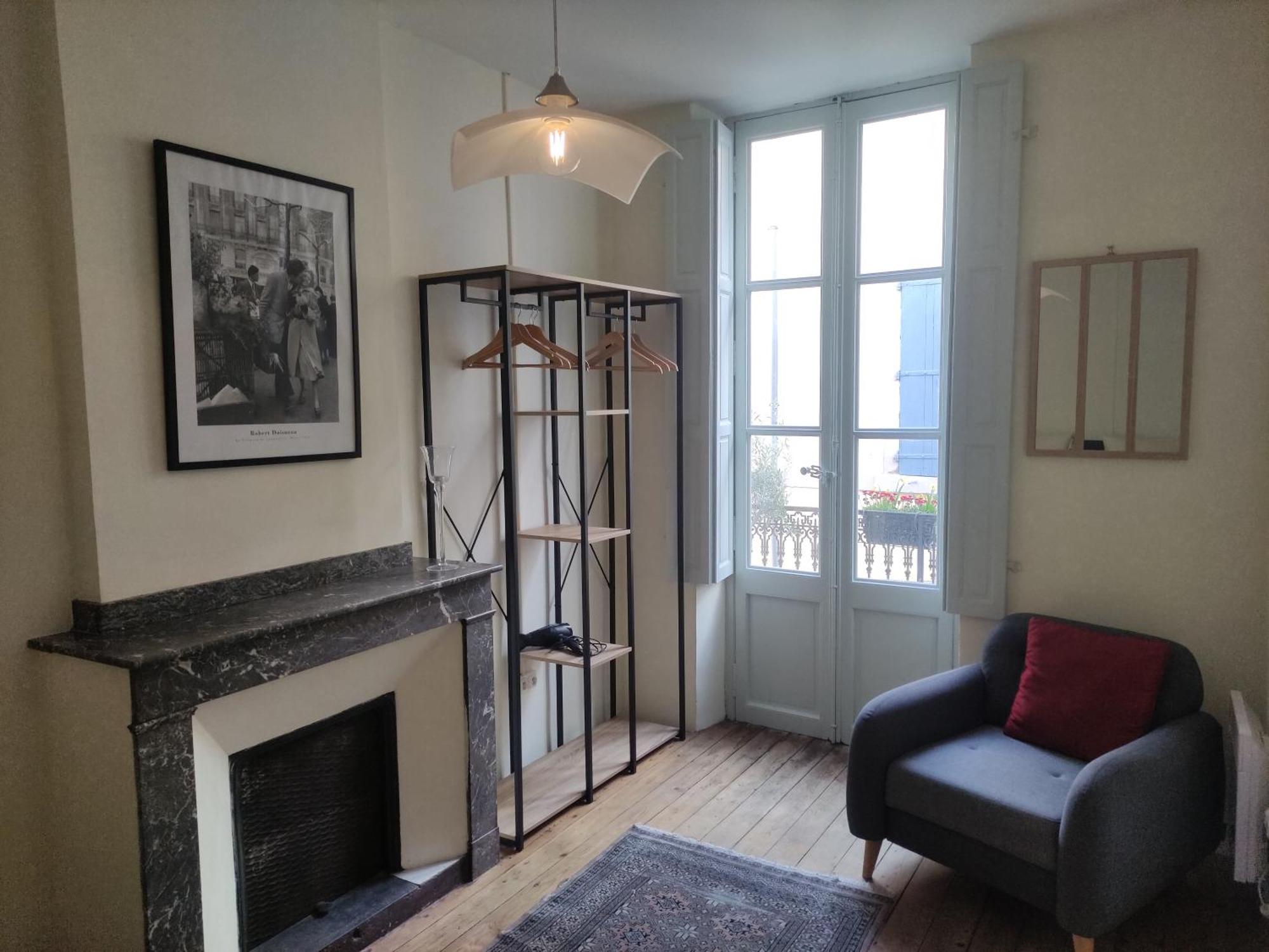Carcassonne Town House, Rue Barbesアパートメント エクステリア 写真